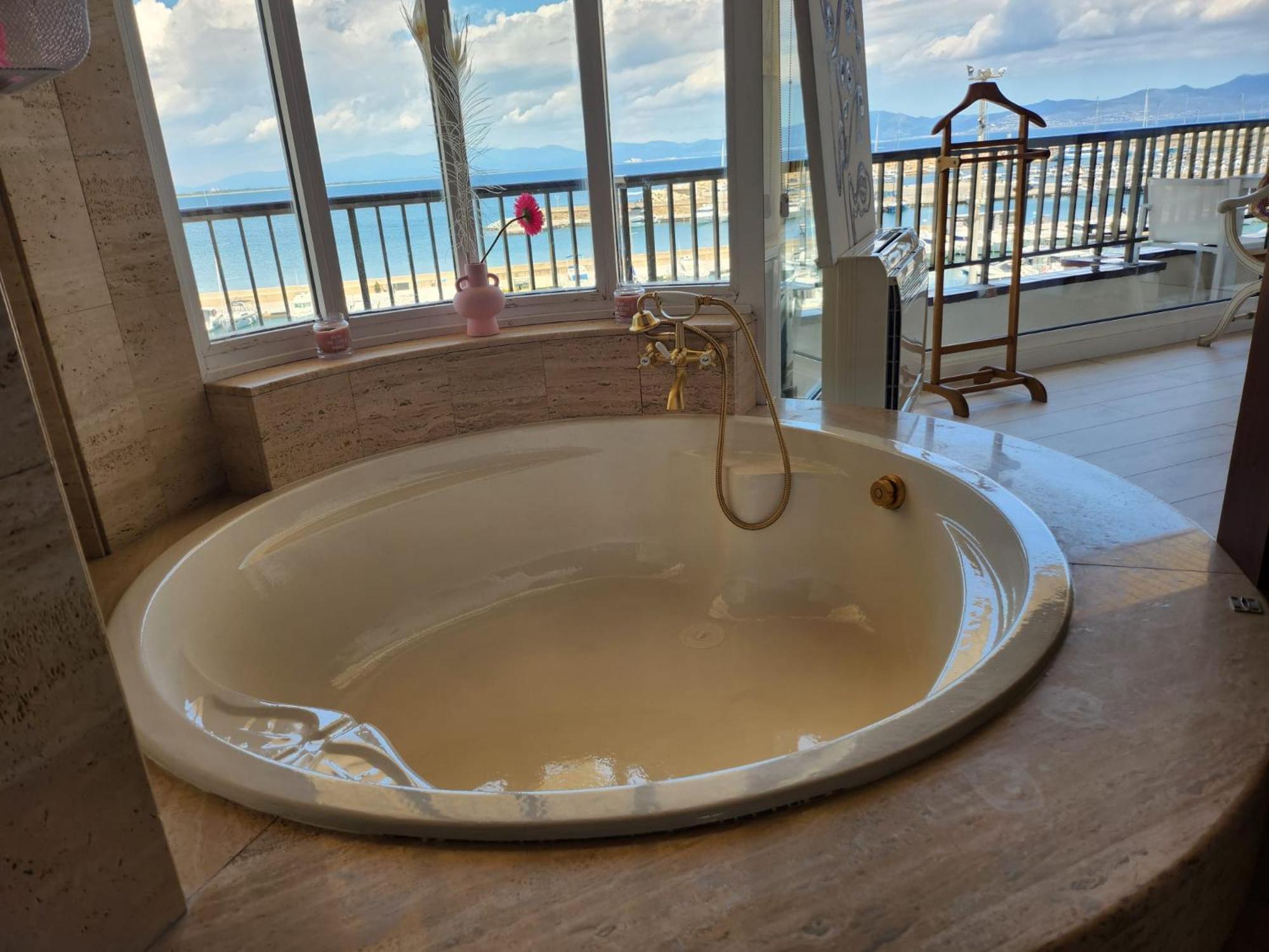 Solo Atico Guest Suites L' Escala Εξωτερικό φωτογραφία