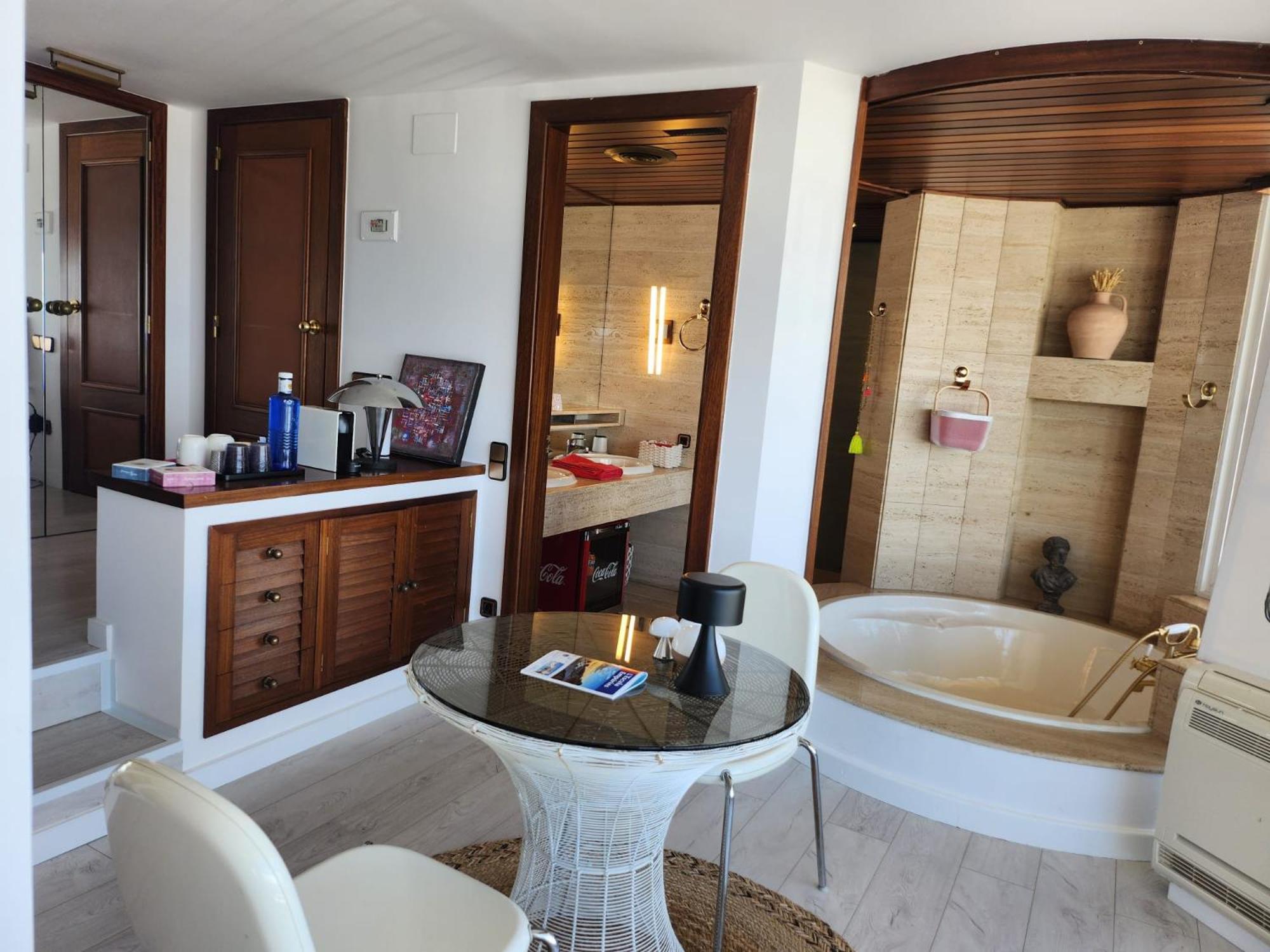 Solo Atico Guest Suites L' Escala Εξωτερικό φωτογραφία